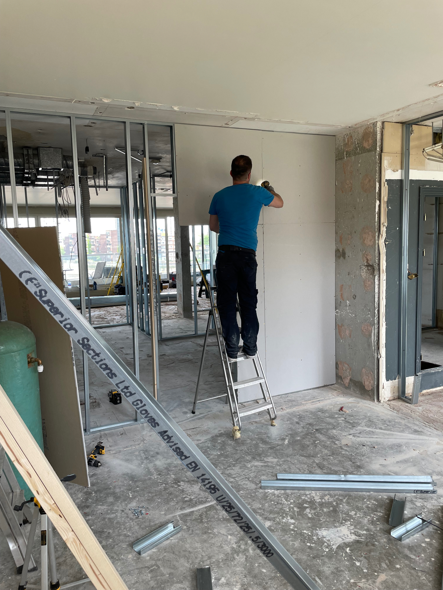 Completed renovation photo 3 of Full house renovation, Chelsea in Chelsea, London showing high-quality finishes and construction work by Bluebird Spaces