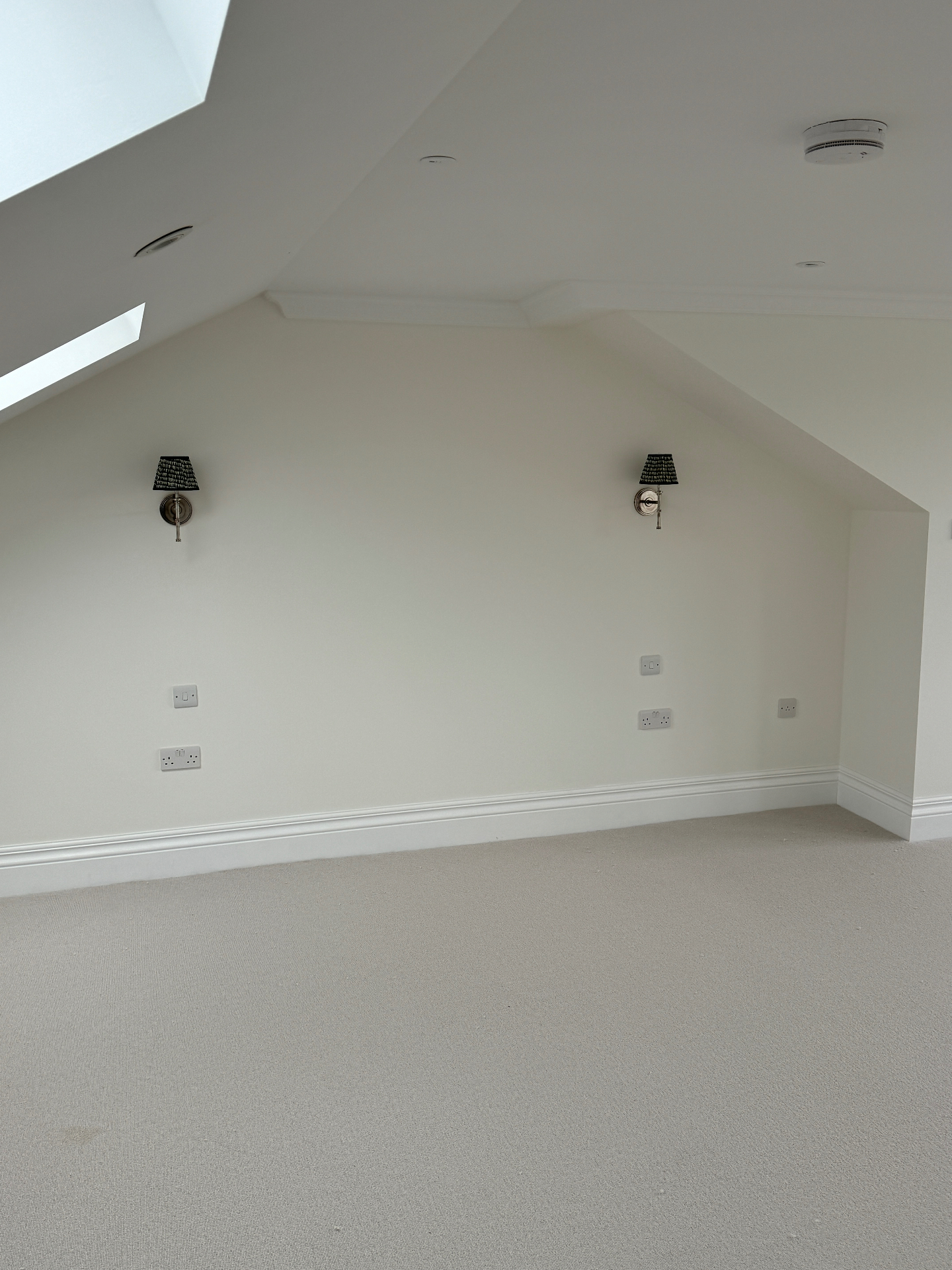 Completed renovation photo 3 of Townhouse renovation, Chiswick in Chiswick, West London showing high-quality finishes and construction work by Bluebird Spaces